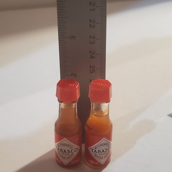 Tabasco Pepper Sauce Mini Bottles Original 3.7ml - Set of 2 - Picture 3 of 4